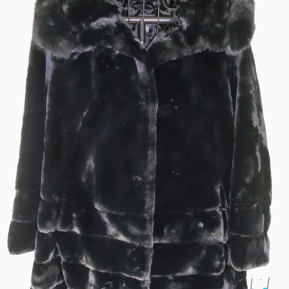 Hooded Faux Fur Jacket - Picture 5 of 6